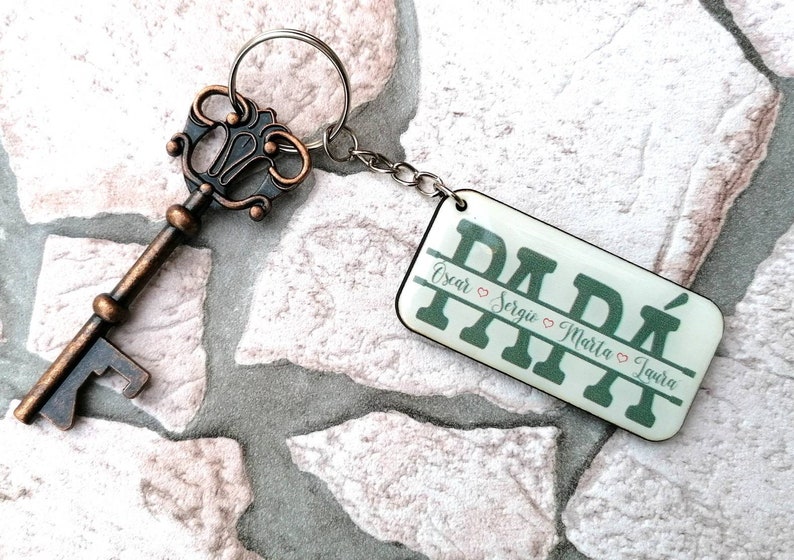 Father/'s Day Gift Handmade Keychain with Names Printed on Wood and Custom Resin with Dedicatory Phrase