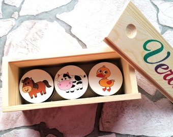 Juego de memoria artesanal para niños impreso con animales de la granja en fichas de madera,memory customizado con nombre en caja de madera