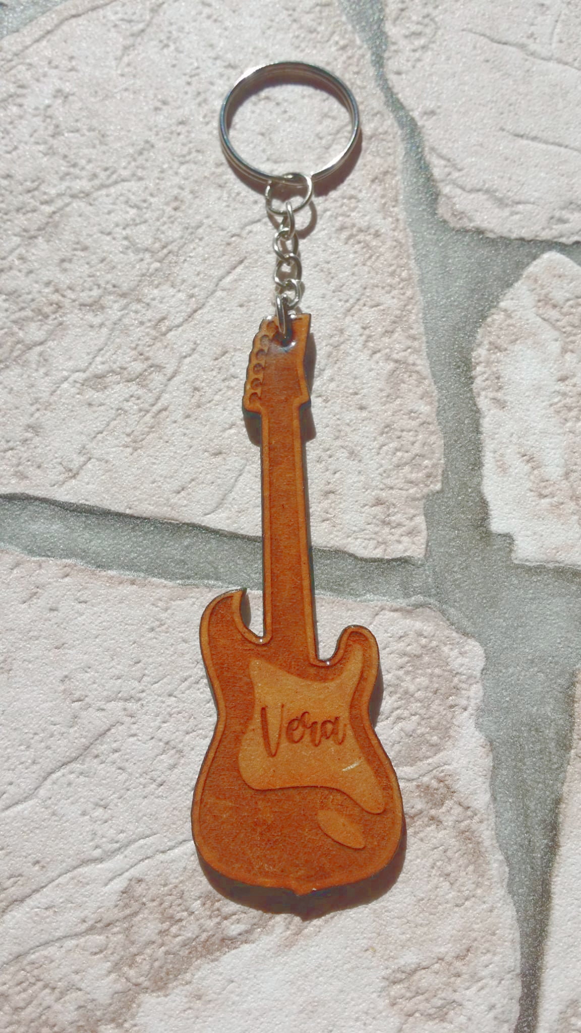 Custom electric guitar wood keychain, original gift guitar keychain