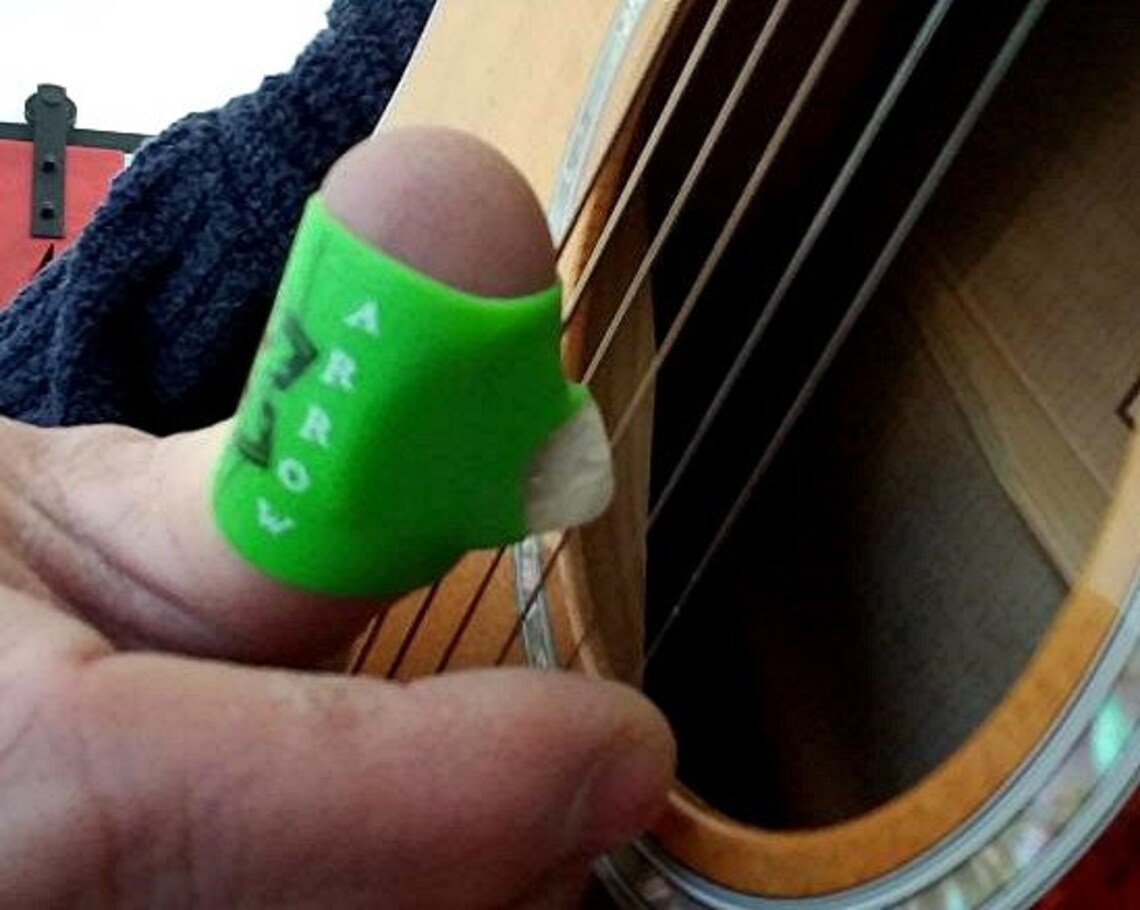 Gripless no Grip Guitar Pick System Helps No Dropping, Arthritic Play