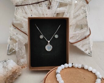 Moonstone Adornment