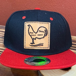 Boné trucker com remendo de couro trabalhado Gamefowl