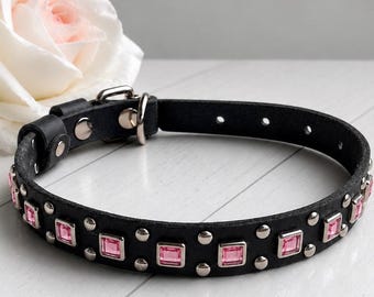 ピンクのラインストーン付きレザー製犬用首輪 3/4インチ | バライト | 名入れプレート付き | スクエアジュエル 小型犬用