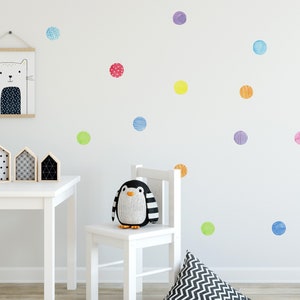 Acquerello Rainbow Polka Dot Wall Decals, adesivi murali luminosi e colorati, Rainbow Polka Dots Nursery Decor, Colorful Kids Room Decor