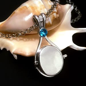 Mermaid necklace  H2O.just add water.