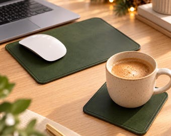 Personalisierte quadratische Lederuntersetzer, 2er-, 4er- oder 6er-Set – Handgefertigtes Ledergeschenk zu Weihnachten, als Wichtelgeschenk oder zum Jahrestag