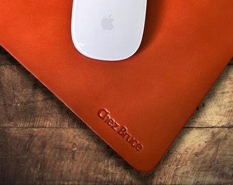 Personalized Leather Mouse Mat: Handmade Vegetable Tanned Leather