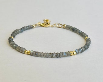 Labradorite gemstone bracelet