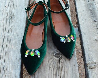 dark green velvet shoes