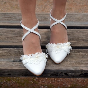 Low heel Wedding heels, Bridal White Crochet Block Heel shoes, Wedding shoes for bride, Bridal Shoes Block Heel, Lace Wedding Shoes &#39;&#39;Alia&#39;&#39;