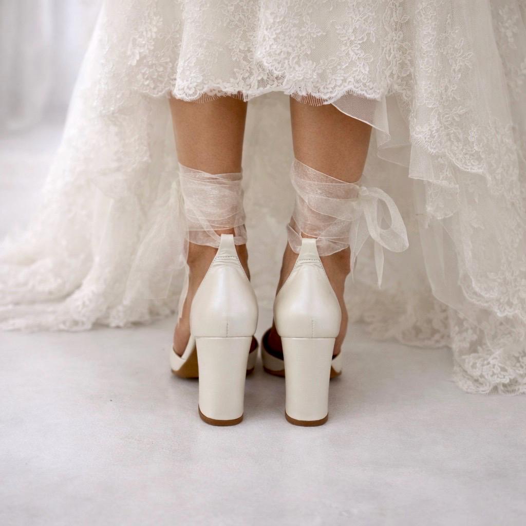 ivory dress sandals wedding Ivory Lace and Satin Wedding Shoes