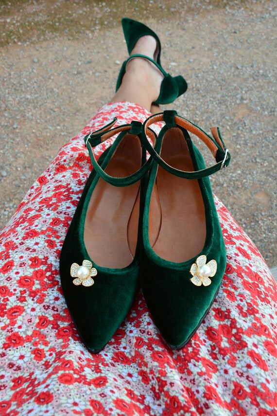 forest green flat shoes