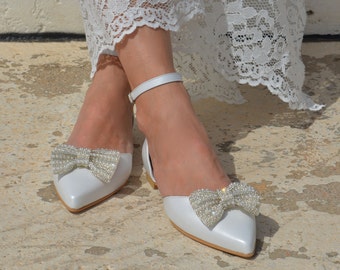 Women's Bridal shoes, White ballet flat, Wedding ballet pumps, Bridal pearl shoes, Wedding shoes Bows, D'Orsay flats 'Pearly Bow''