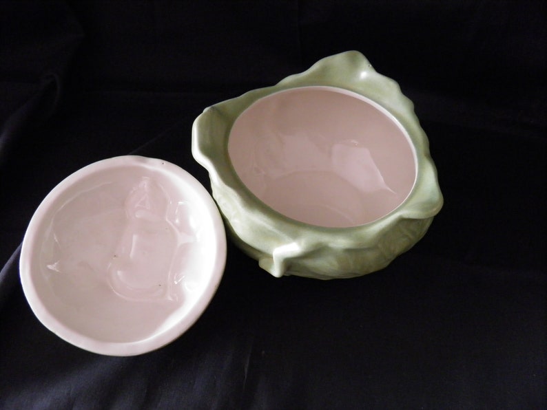 Ceramic cabbage bowl with plate