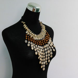 Xalroco 2 Layered Chunky Beaded Shell Necklace For Women Sea Shell Blue