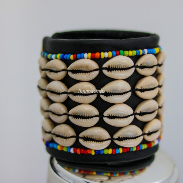 Cowrie shell bracelets, African bracelet, Sea Shell bracelet, Wrist bracelet, leather bracelet, Boho bracelet, Gift for her, Moms gift