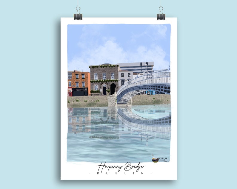 Ha'penny Bridge, Dublin, Ireland.