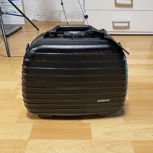 Rimowa Salsa Beauty Case - good condition - see photos