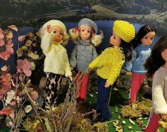 Set with jumper, hat and trousers for dolls like Pedigree Sindy.