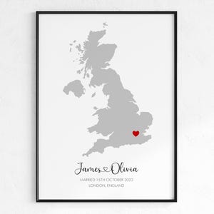 Impression personnalisée de carte de souvenirs précieux. Marié, fiancé, Noël, nouvelle maison. Choisissez l'emplacement. Cadeau personnalisé pour couple. lui offrir un cadeau de mariage.