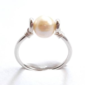 Sterling Silver Pearl Ring, Handmade Pearl Ring, Freshwater Pearl Ring, Pearl Wedding Ring, Bridesmaid Pearl Ring, Pearl Artisan Ring