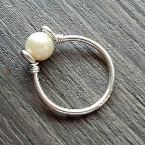 Sterling Silver Pearl Ring, Handmade Pearl Ring, Freshwater Pearl Ring, Pearl Wedding Ring, Bridesmaid Pearl Ring, Pearl Artisan Ring