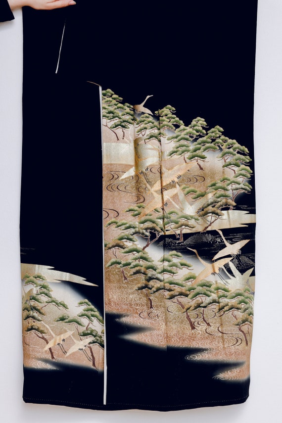 Kuro Tomesode Kimono with Artist Seal, Cranes & P… - image 8