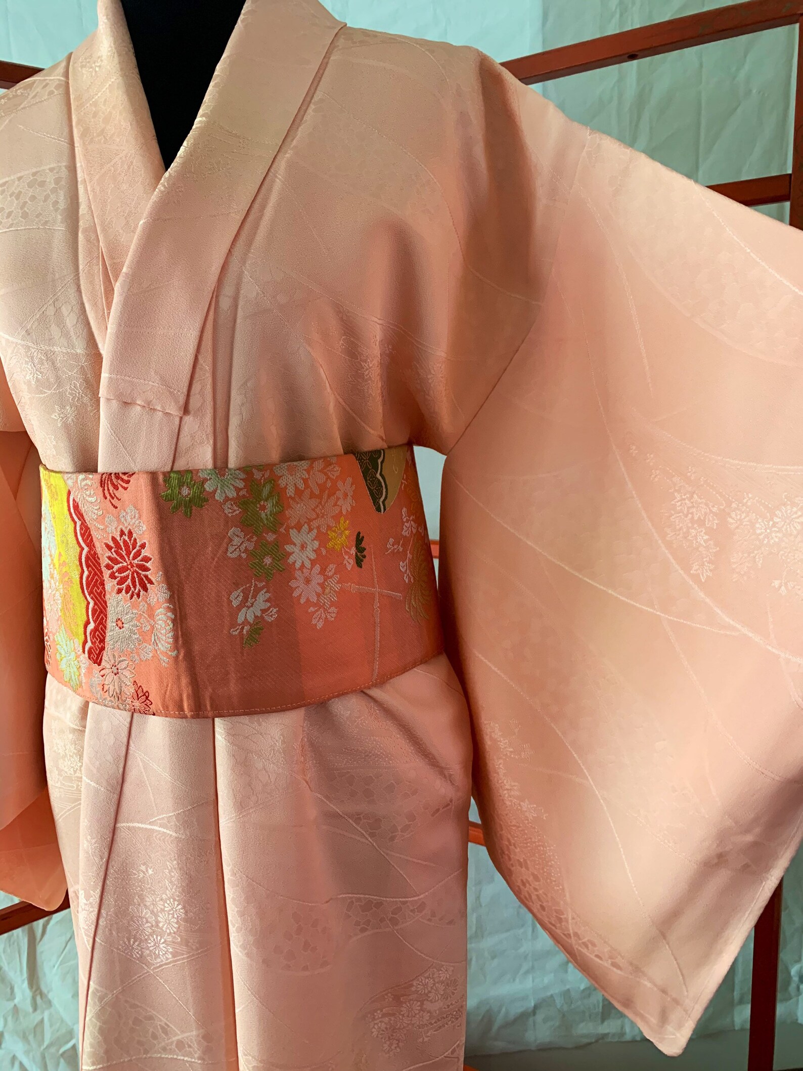 Japanese Vintage Silk Traditional kimono of peach color | Etsy