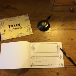 Außerdem entwickelt leere Geschenk-Gutscheine. Schreiben Sie in einem wirklich persönlichen Versprechen für das jemand, der schon alles hat! Token Phantasie