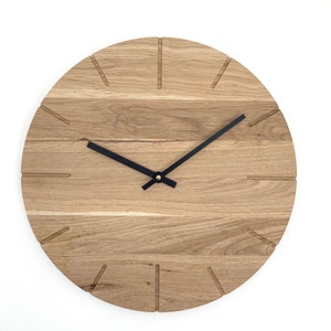 Horloge murale moderne en chêne, modèle Fly, bois massif, bois massif image 2