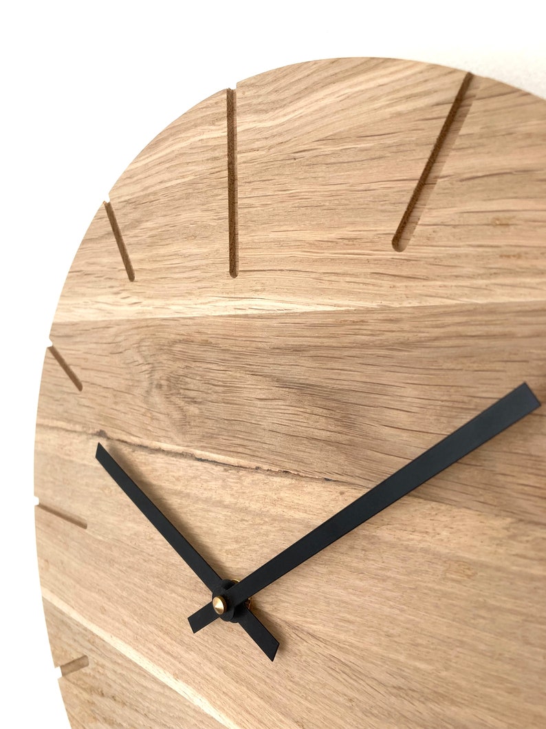 Horloge murale moderne en chêne, modèle Fly, bois massif, bois massif image 4