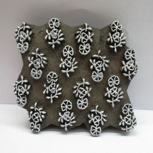 Used old Wood Hand Carved Wooden Printing Blocks Wooden Printing Stamps Textile wood printing Stamps wood printing blocks BOLD BUNTI FLORAL