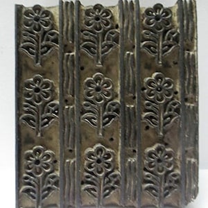 Vintage Indian wooden hand carved textile printing fabric block / stamp design pattern 2