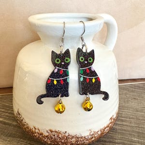 Christmas Cat Earrings, Cat Lover Earrings, Kitty Dangle Earrings, #4189