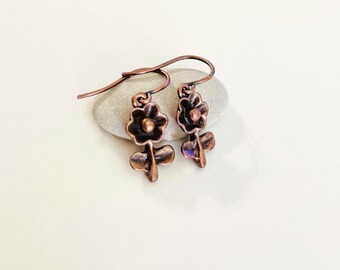 Rustic Daisy Flower Earrings | Antique Copper Charm Earrings | #4116