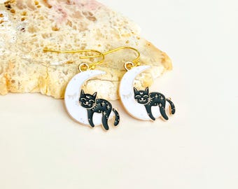 Sleepy Cat On The Moon Earrings, Celestial Cat Earrings, Cat Lover Dangle Earrings, #4144