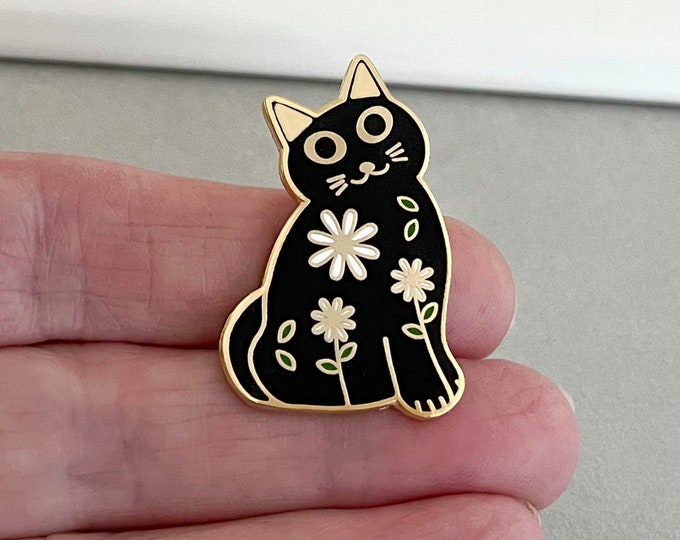 Black Cat Lapel Pin, Original Design, Cat With Daisy Flowers Enamel Pin, Cat Mom Pin, #3547