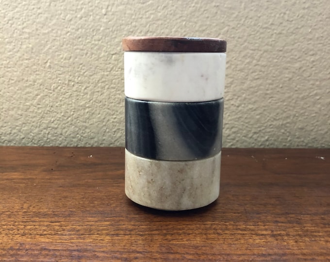 Set of 3 stackable marble pinch pots