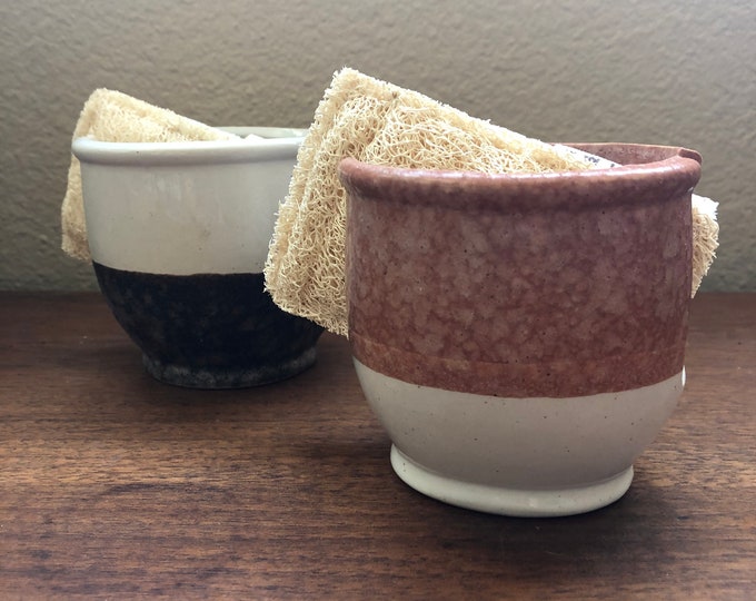 Ceramic two toned 4 inch reactive glaze sponge holder