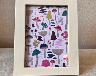 Vintage style white 5x7 frame stand only
