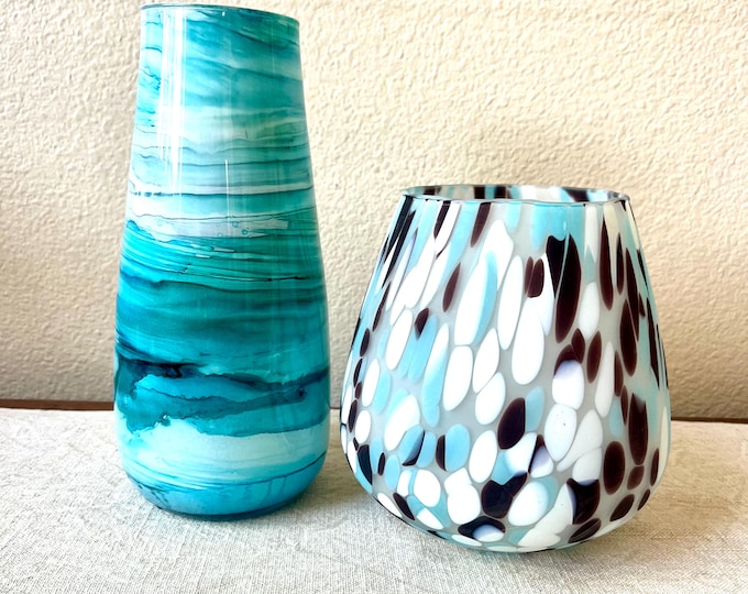 Blue and white artistic painted glass vase