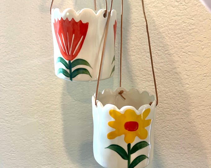 Hand Painted Scallop Planter 3.5 inch