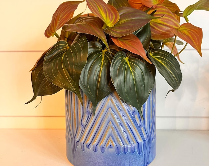 Blue embossed planter with abstract design 5.75"x5.5"