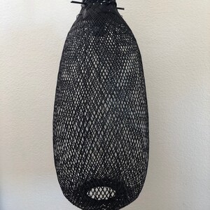 Hand woven black bamboo pendant lamp zdjęcie 2