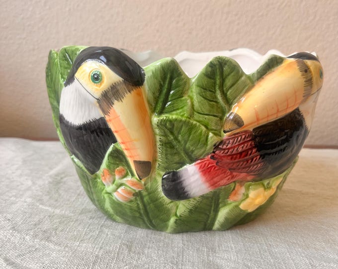 Vintage ceramic pot with Toucan parrot and leaf detailing 9 1/2” x 7” x 5” height
