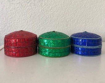 Jeweled Indian pill box 3" x1" comes in 3 colors