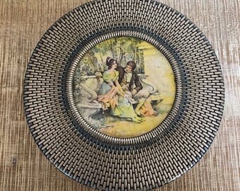 Vintage Victorian detailed Nabisco cookie tin