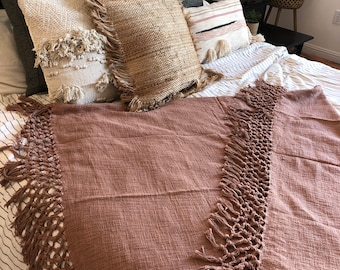 Woven cotton throw with crochet and fringe in putty color