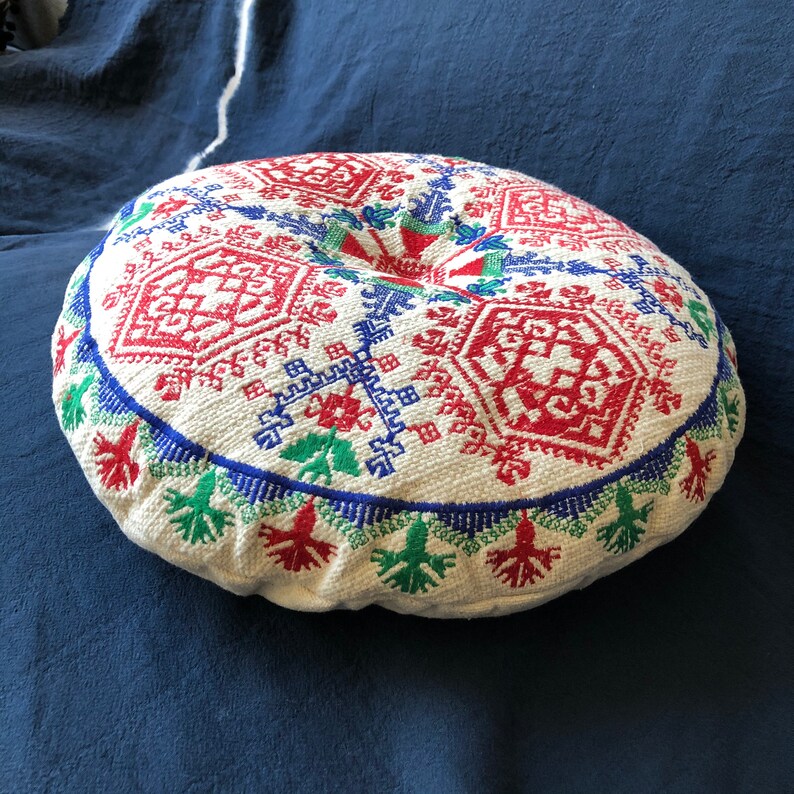15 round embroidered cotton cushion image 4