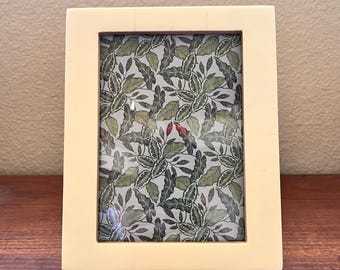 Vintage style white 5x7 frame stand only